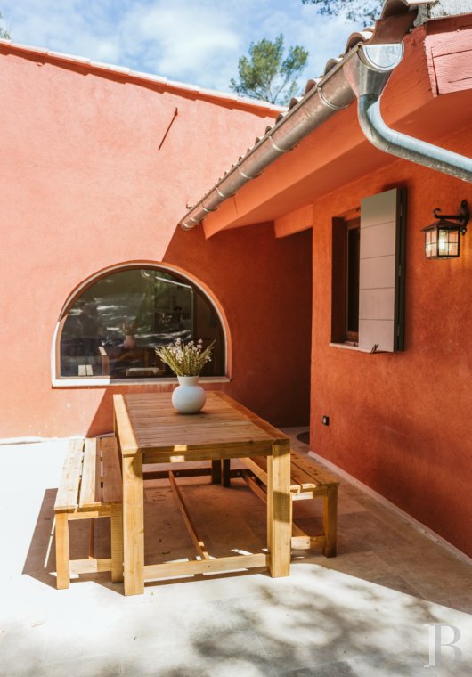 An estate dedicated to holidays and horse riding between Aubagne and Saint-Cyr-sur-Mer in the Bouches-du-Rhône department  - photo  n°16