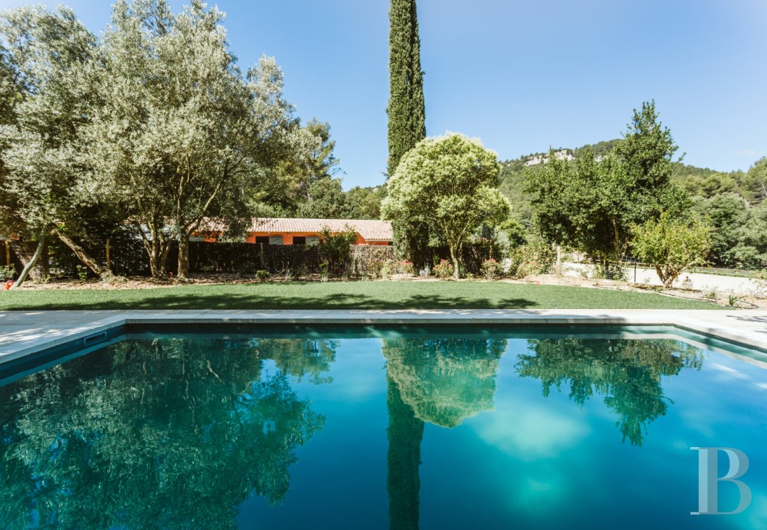 An estate dedicated to holidays and horse riding between Aubagne and Saint-Cyr-sur-Mer in the Bouches-du-Rhône department  - photo  n°4