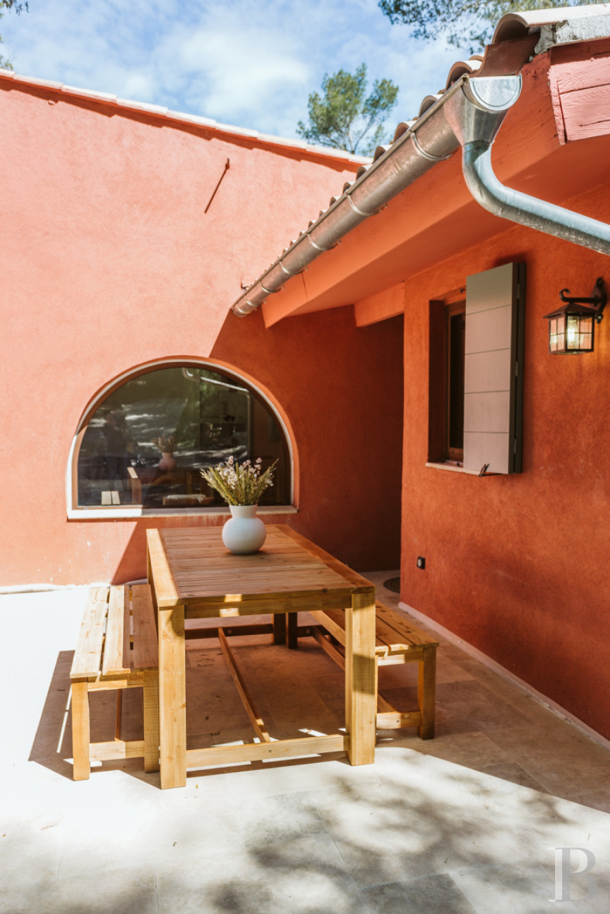 An estate dedicated to holidays and horse riding between Aubagne and Saint-Cyr-sur-Mer in the Bouches-du-Rhône department  - photo  n°16