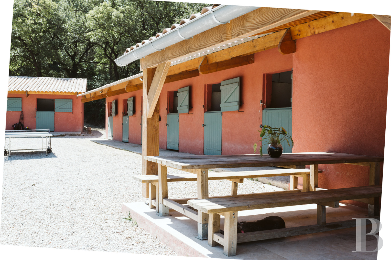 An estate dedicated to holidays and horse riding between Aubagne and Saint-Cyr-sur-Mer in the Bouches-du-Rhône department  - photo  n°7