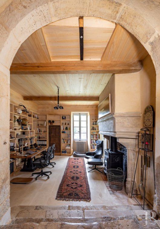 chateaux for sale France poitou charentes   - 7