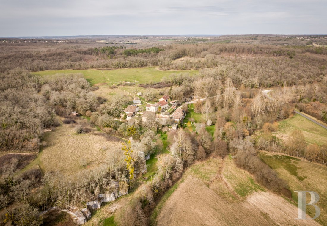character properties France poitou charentes   - 14