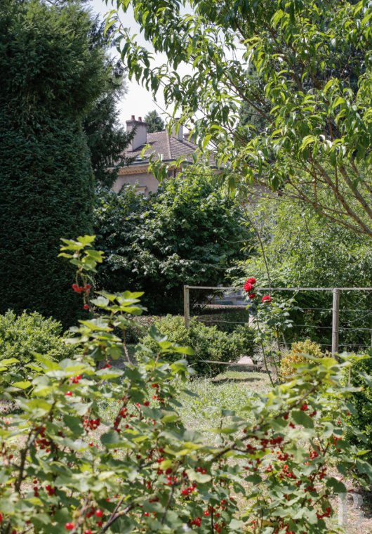 En Saône-et-Loire, au cœur de la ville d’Autun, une demeure d’inspiration palladienne dans un parc de près d’un hectare - photo  n°25