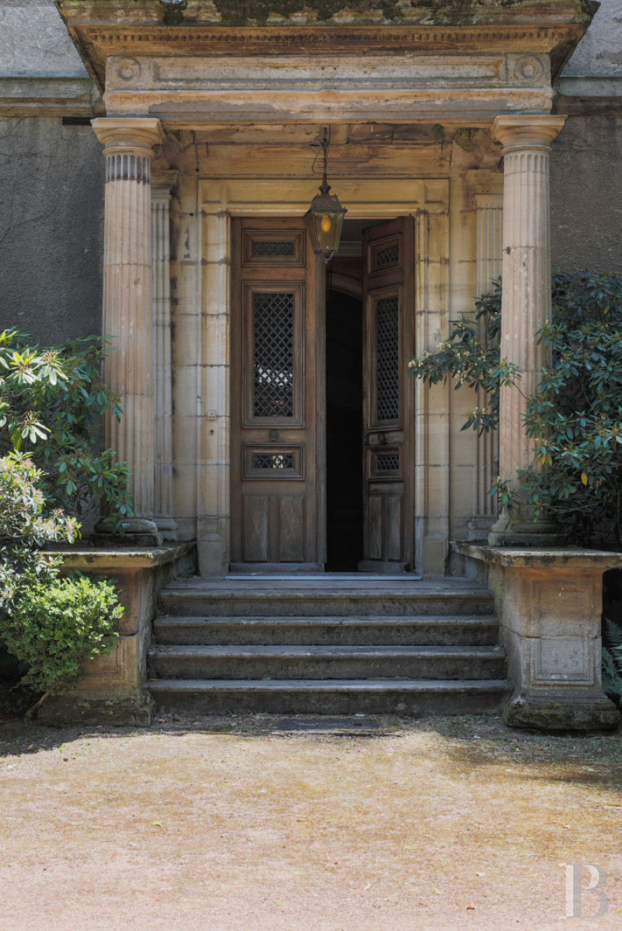 En Saône-et-Loire, au cœur de la ville d’Autun, une demeure d’inspiration palladienne dans un parc de près d’un hectare - photo  n°4