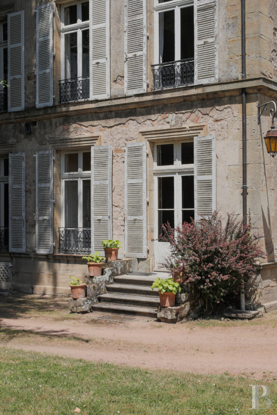 En Saône-et-Loire, au cœur de la ville d’Autun, une demeure d’inspiration palladienne dans un parc de près d’un hectare - photo  n°19