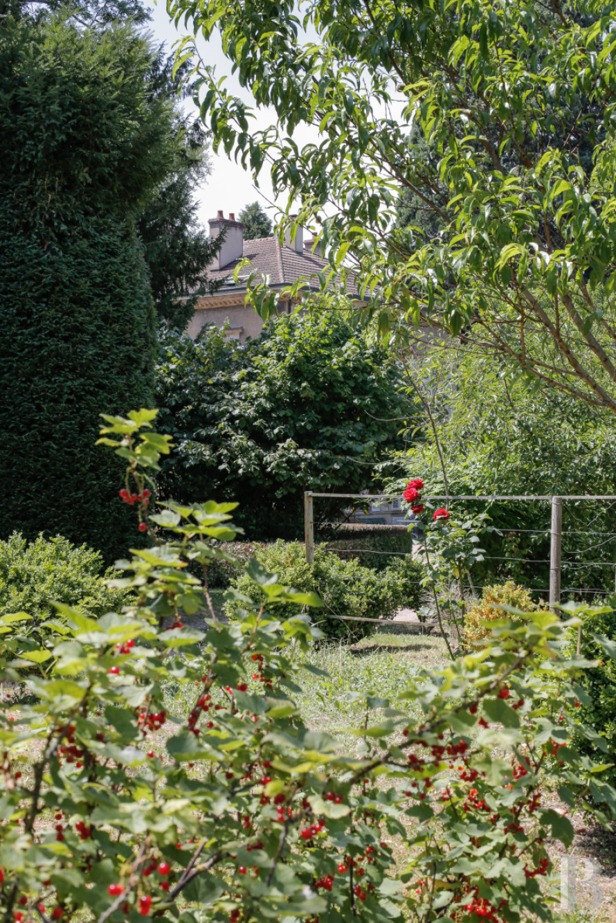 En Saône-et-Loire, au cœur de la ville d’Autun, une demeure d’inspiration palladienne dans un parc de près d’un hectare - photo  n°25