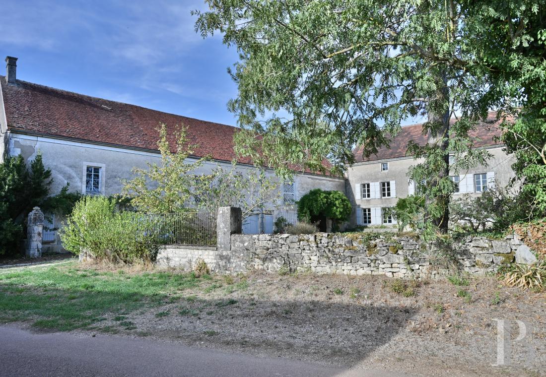 demeures et maisons a vendre france bourgogne   - 2
