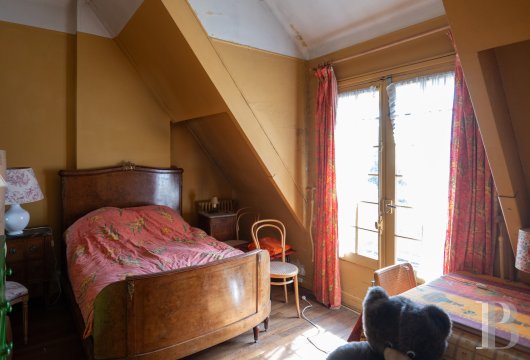 À Villiers-Adam, dans le Val d’Oise, une maison de famille de style anglo-normand dans son vaste parc  - photo  n°11