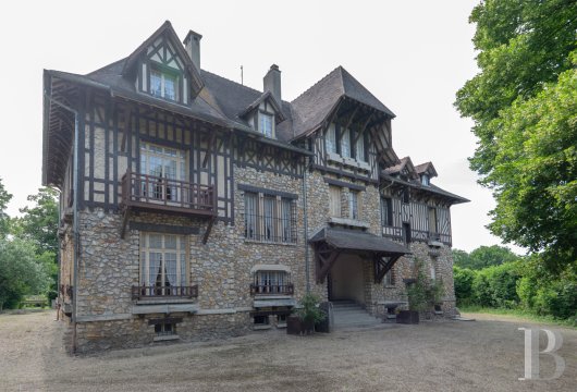 ile-de-france - An immense and stately Anglo-Norman dwelling from the 1930s,  on 14-hectare grounds, thirty minutes west of Paris, near L'Isle-Adam