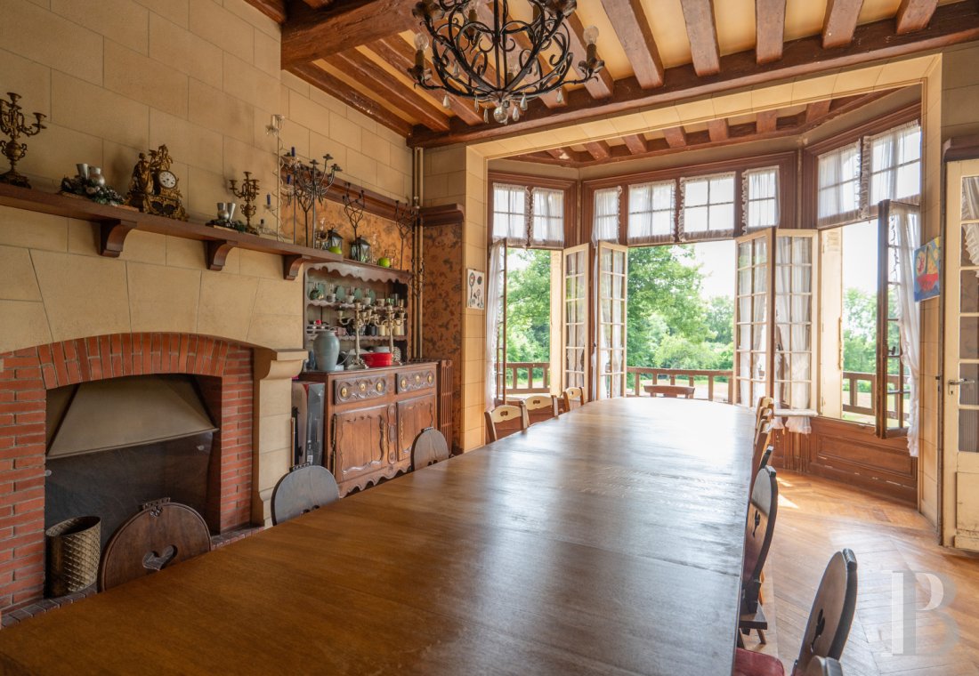 À Villiers-Adam, dans le Val d’Oise, une maison de famille de style anglo-normand dans son vaste parc  - photo  n°9
