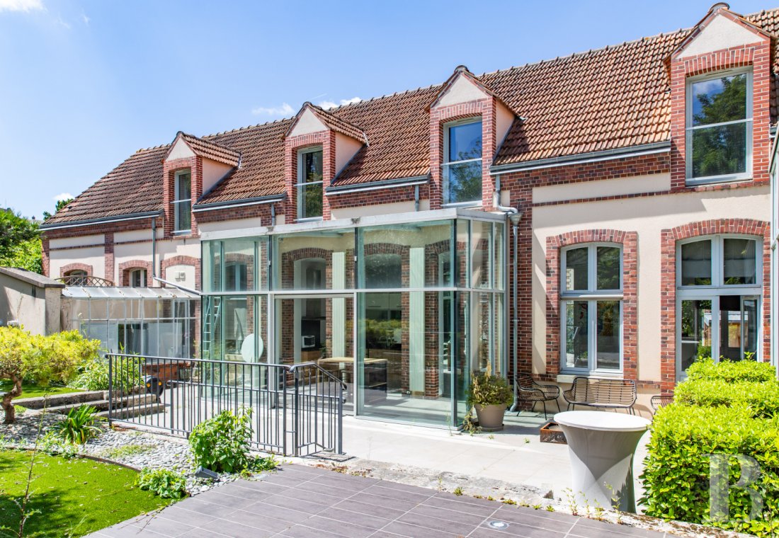 character properties France center val de loire   - 1