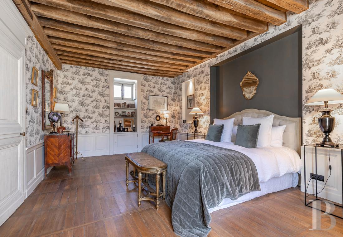 A 17th-century mansion in the centre of Blois - photo  n°10