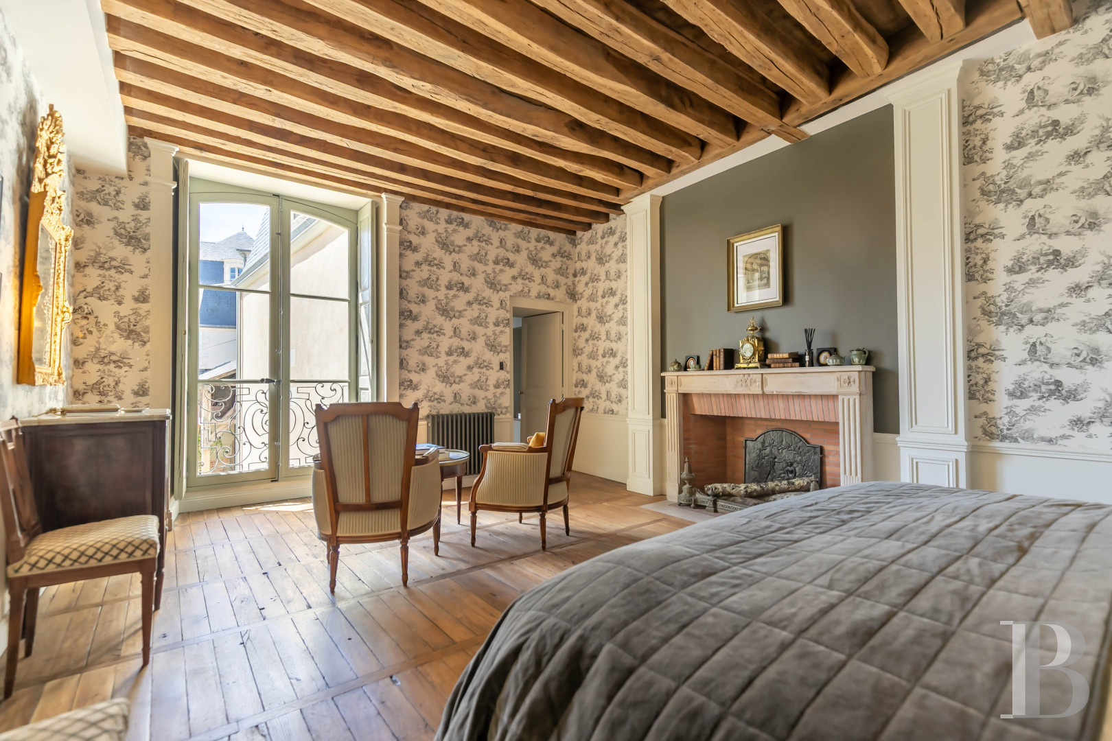 A 17th-century mansion in the centre of Blois - photo  n°12