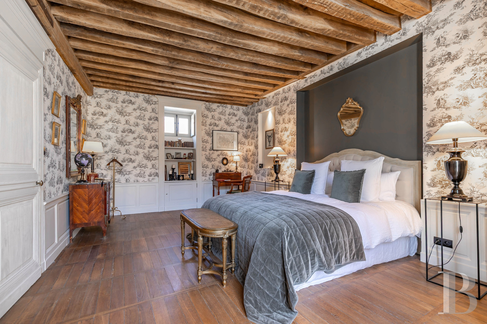 A 17th-century mansion in the centre of Blois - photo  n°10