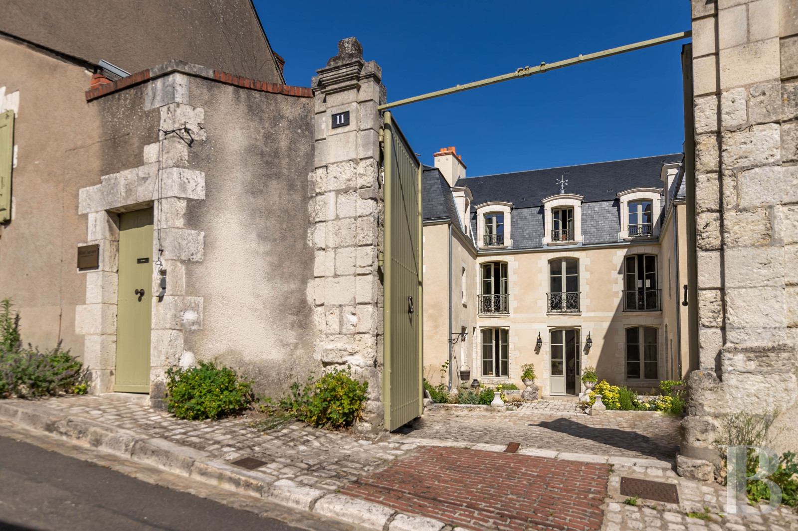 A 17th-century mansion in the centre of Blois - photo  n°18