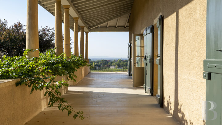 A 19th-century house in the middle of vineyards in Saint-Amour-Bellevue, in Saône-et-Loire - photo  n°2