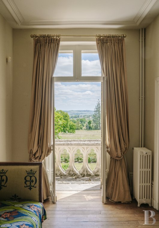 chateaux a vendre auvergne   - 10