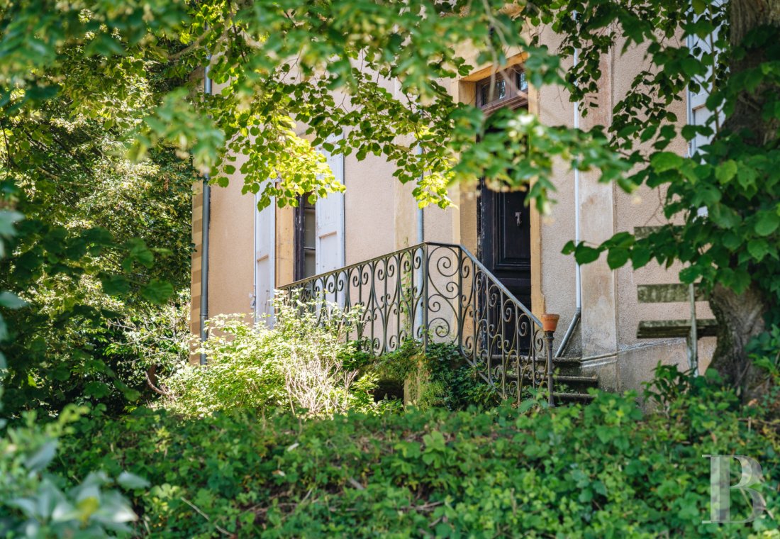character properties France rhones alps   - 3
