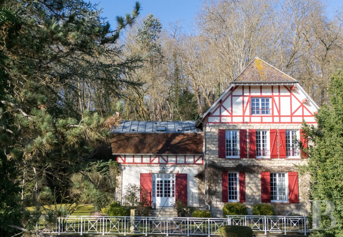 Character houses for sale - ile-de-france - A grand neo-Norman house with absolute privacy in a calm, bucolic backdrop, between the towns of L’Isle-Adam and Auvers-sur-Oise, just north of Paris