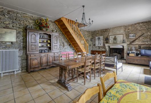 demeures et maisons a vendre france pays de loire   - 25