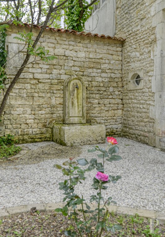 A renovated house on a wine-growing estate just outside La Rochelle in Charente-Maritime - photo  n°22