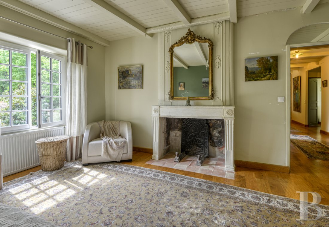 A renovated house on a wine-growing estate just outside La Rochelle in Charente-Maritime - photo  n°12