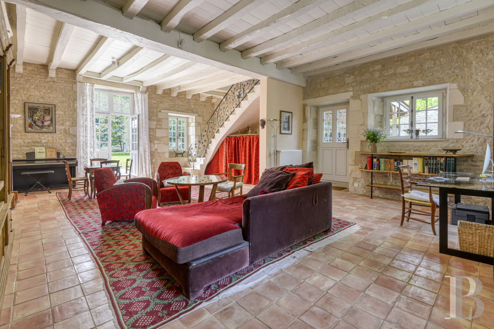 A renovated house on a wine-growing estate just outside La Rochelle in Charente-Maritime - photo  n°8