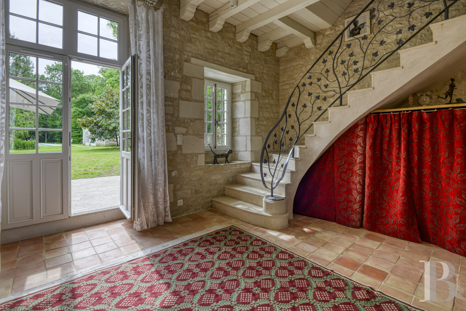 A renovated house on a wine-growing estate just outside La Rochelle in Charente-Maritime - photo  n°15