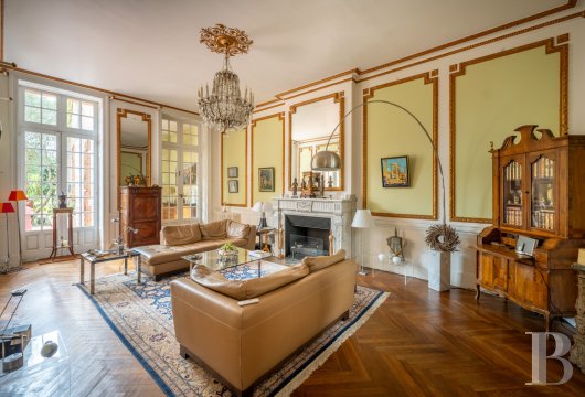 midi-pyrenees - A townhouse with an inner court, remarkable reception rooms and a centuries-old story, nestled in France’s Tarn department, between the cities of Toulouse and Albi