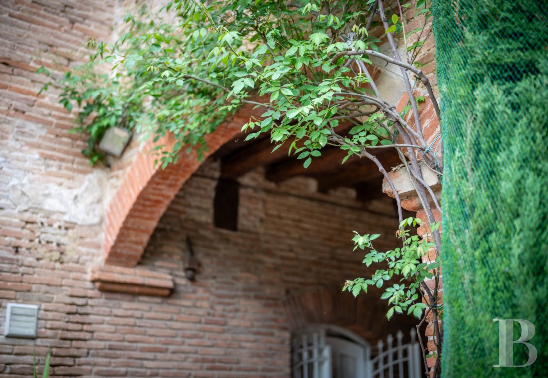 mansion houses for sale France midi pyrenees   - 22