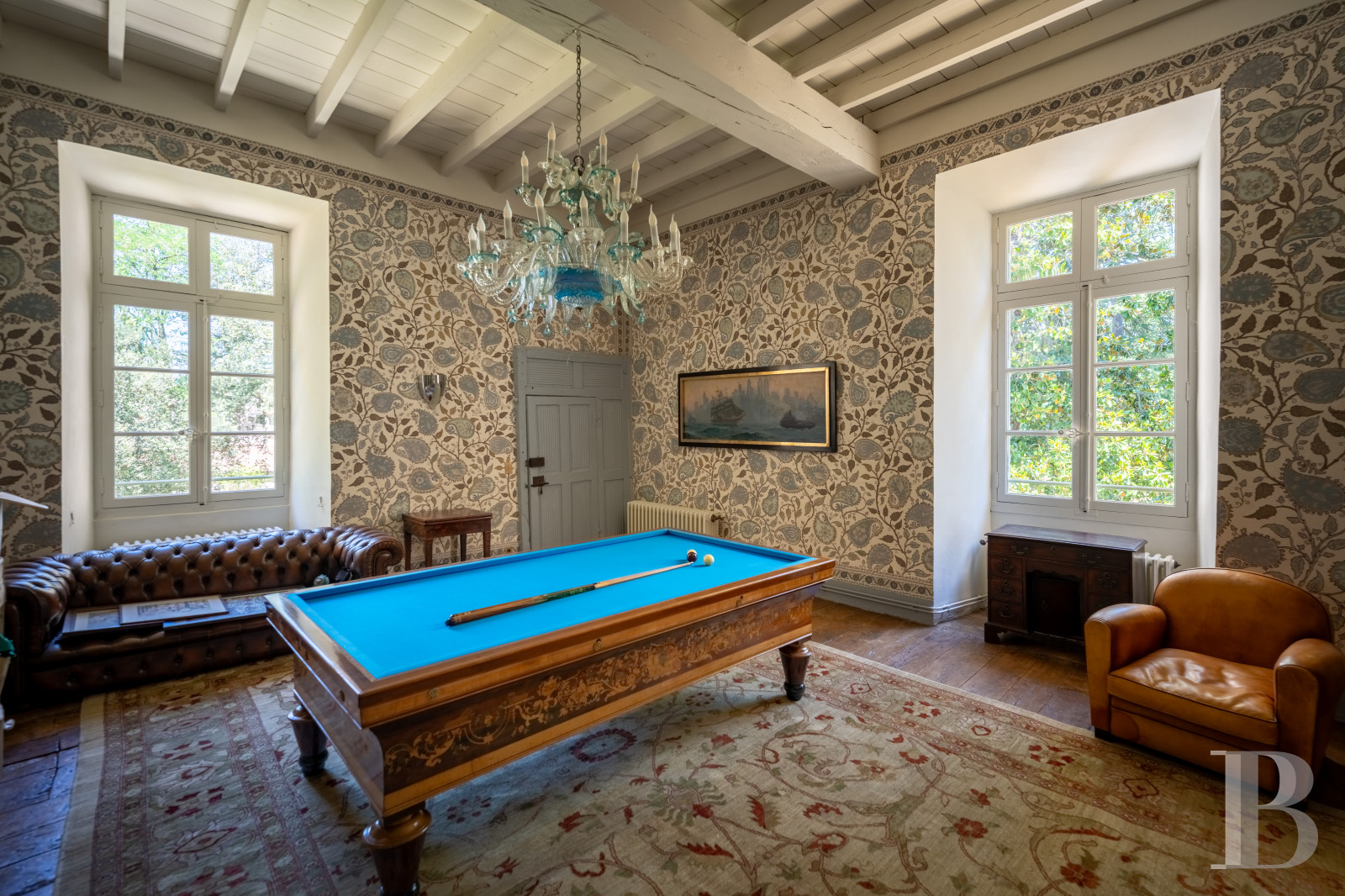 Dans le Lot-et-Garonne, à l’est de Villeneuve-sur-Lot, un château d’origine médiévale surplombant la rivière  - photo  n°29