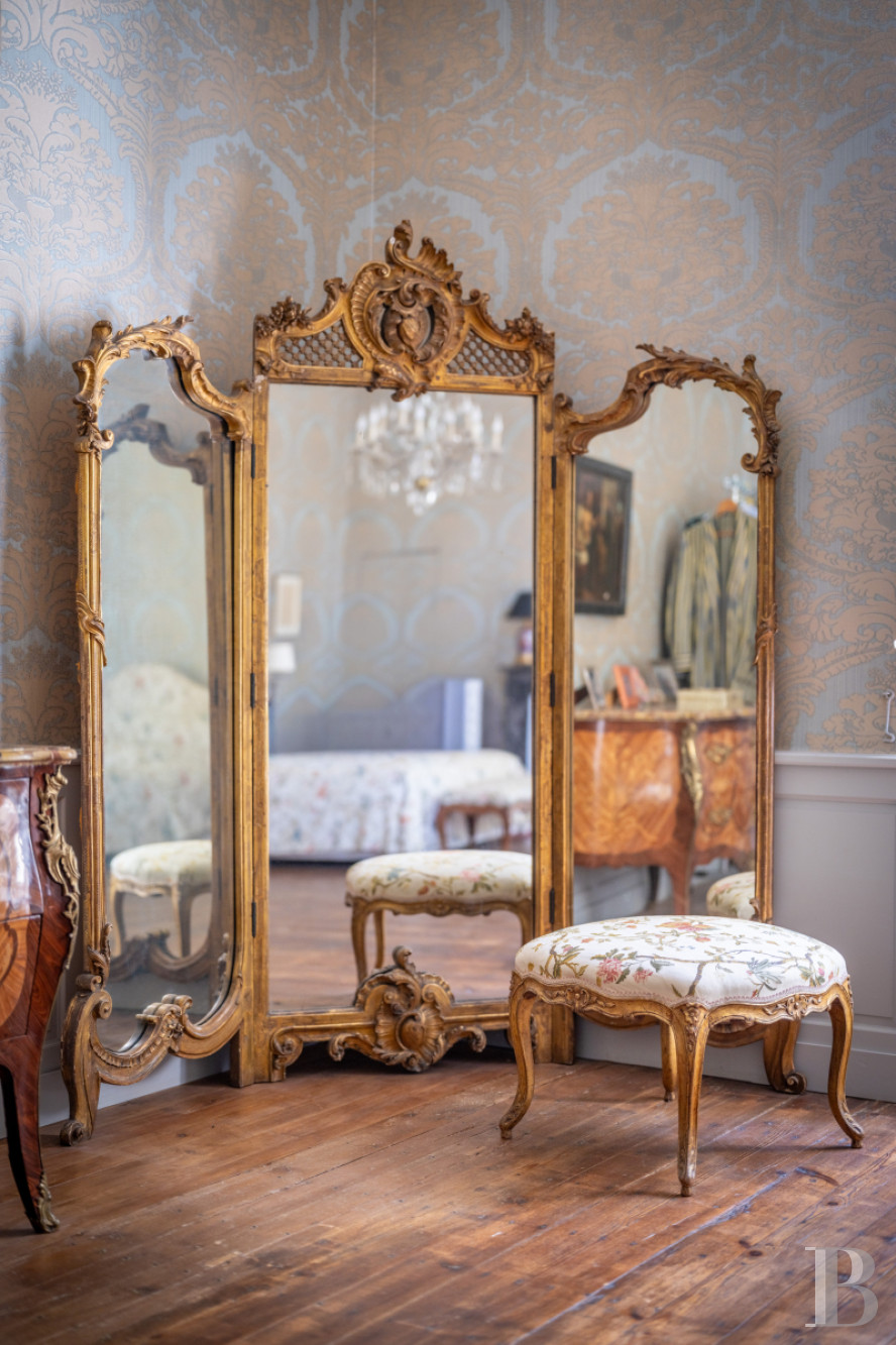 Dans le Lot-et-Garonne, à l’est de Villeneuve-sur-Lot, un château d’origine médiévale surplombant la rivière  - photo  n°20