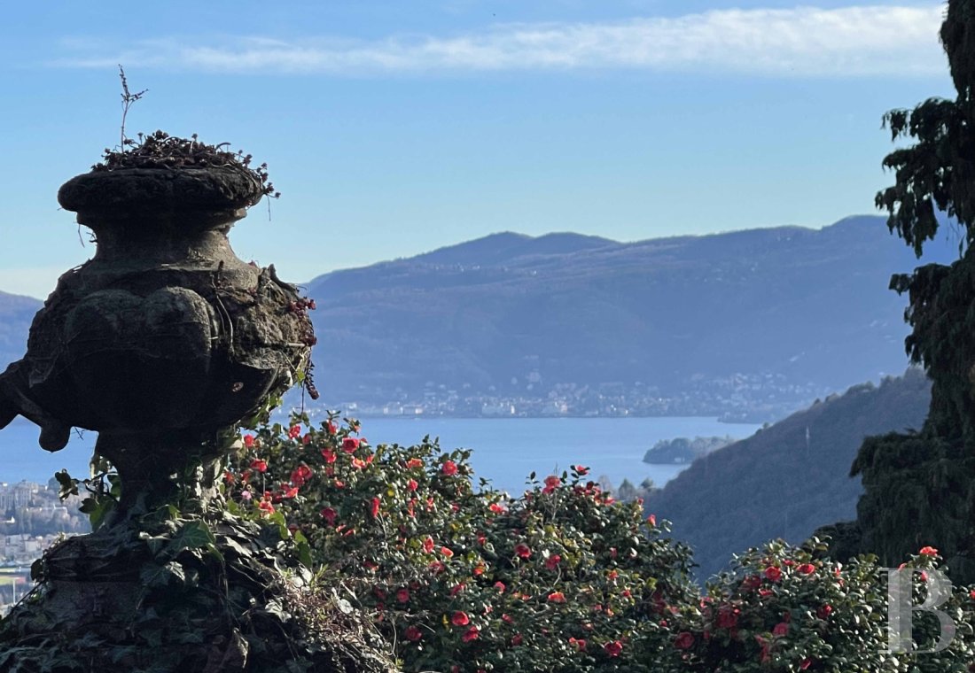 An Art Nouveau villa overlooking Lake Maggiore in Vignone, Italy - photo  n°17
