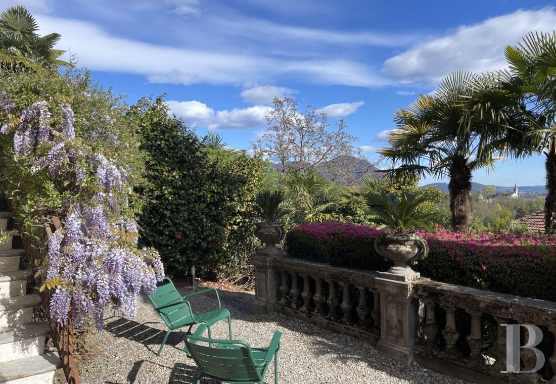 An Art Nouveau villa overlooking Lake Maggiore in Vignone, Italy - photo  n°5
