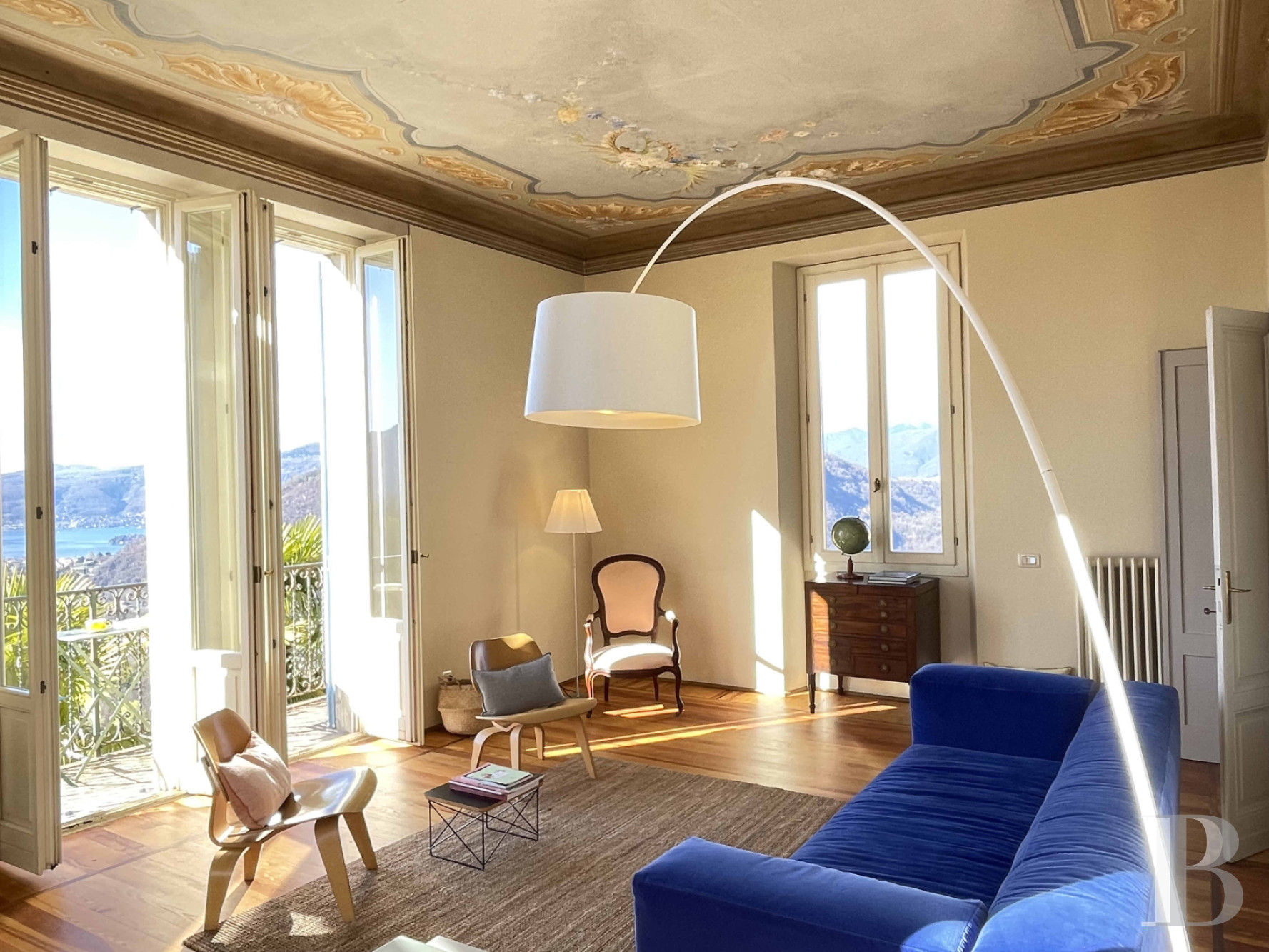 An Art Nouveau villa overlooking Lake Maggiore in Vignone, Italy - photo  n°7