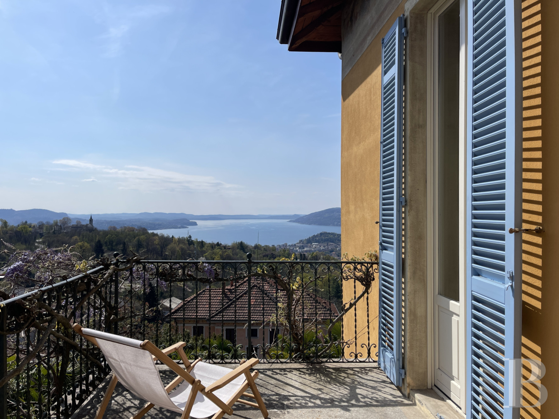 An Art Nouveau villa overlooking Lake Maggiore in Vignone, Italy - photo  n°19