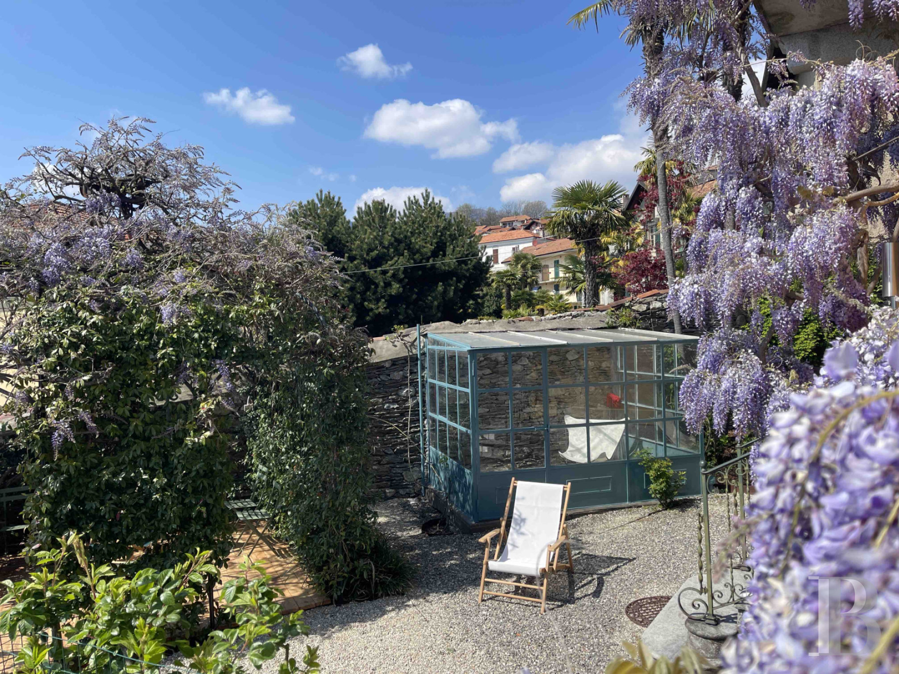 An Art Nouveau villa overlooking Lake Maggiore in Vignone, Italy - photo  n°17