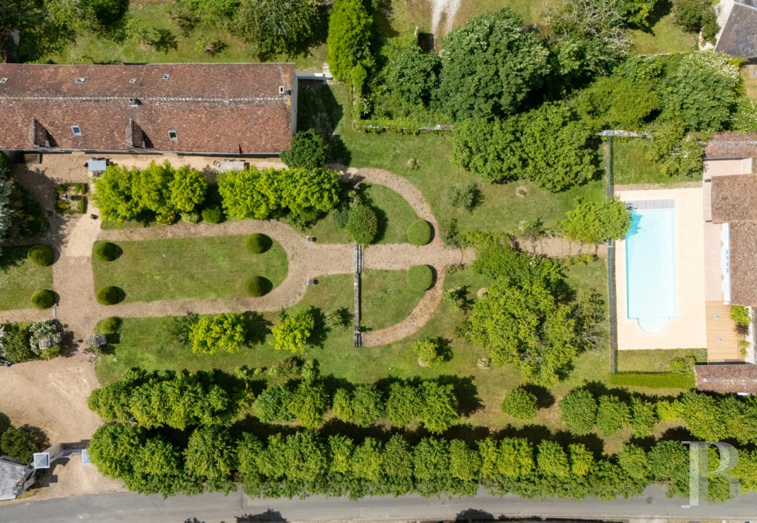 chateaux for sale France center val de loire   - 14