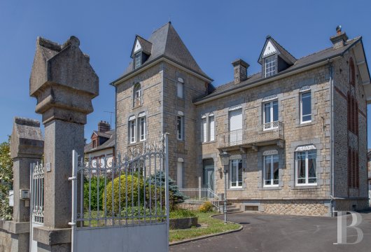 lower-normandy - An almost 300 m² bourgeois residence, close to a small town  in the south of the Manche department and the Mortainais region