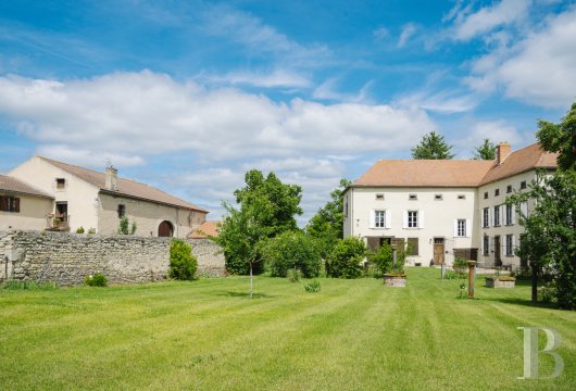 chateaux a vendre auvergne   - 4