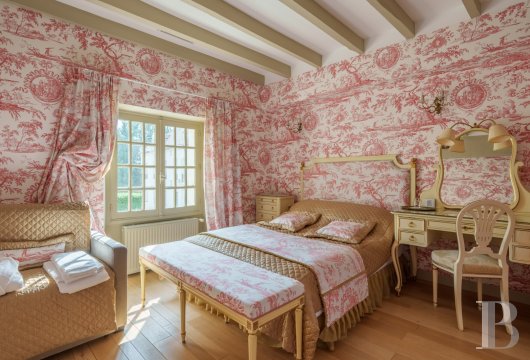 chateaux for sale France burgundy   - 24