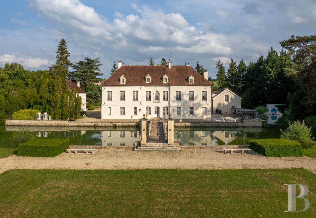 chateaux for sale France burgundy   - 4