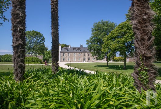 chateaux a vendre bretagne   - 26