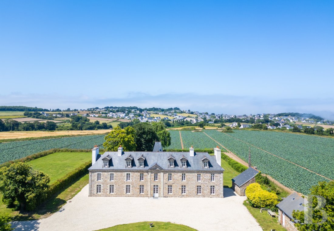 chateaux a vendre bretagne   - 1