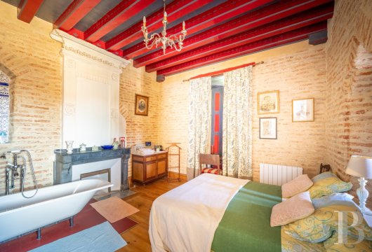 chateaux for sale France midi pyrenees   - 18