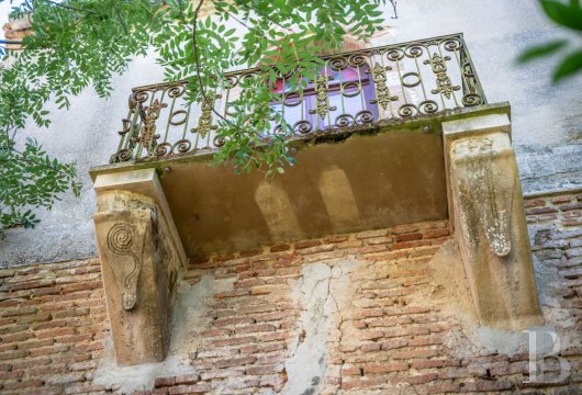 chateaux for sale France midi pyrenees   - 5