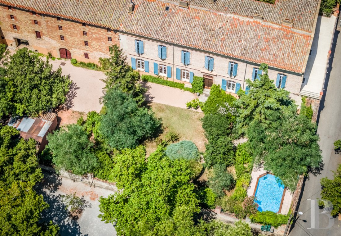 chateaux for sale France midi pyrenees   - 2