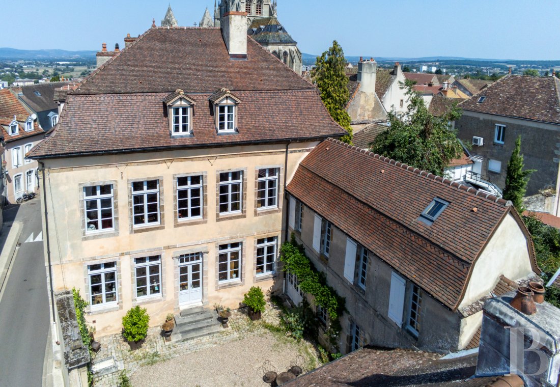 mansion houses for sale France burgundy   - 1