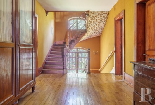 character properties France franche comte   - 10