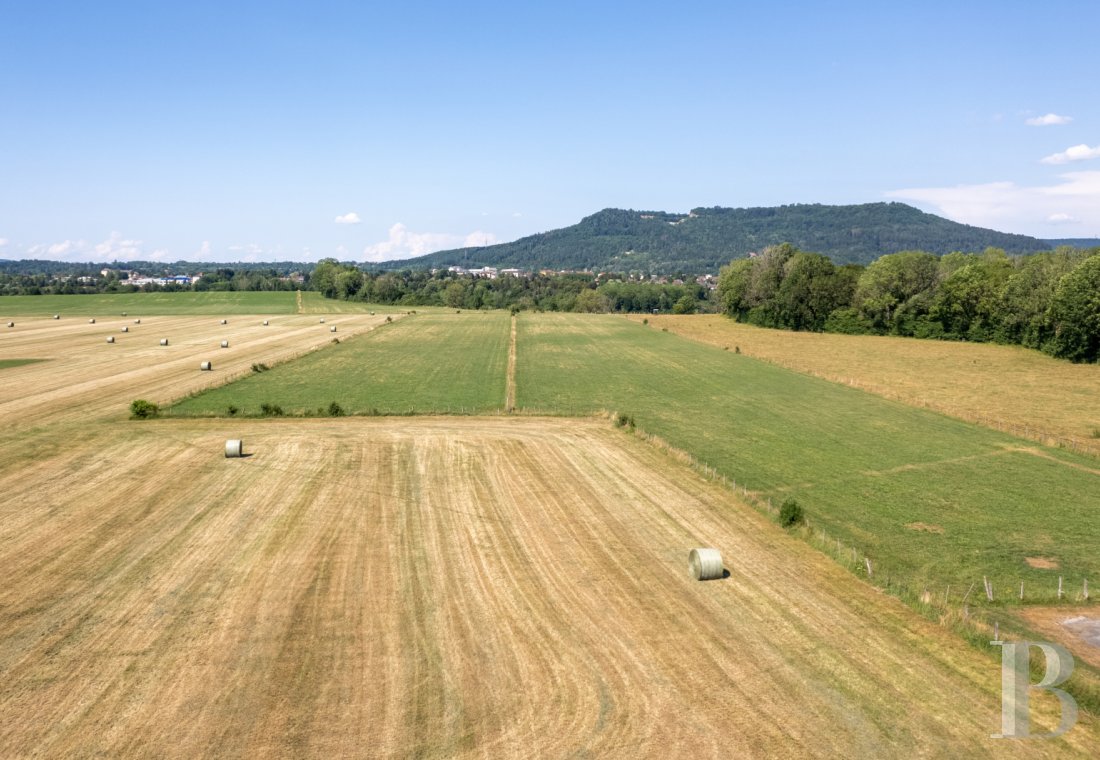 character properties France franche comte   - 18